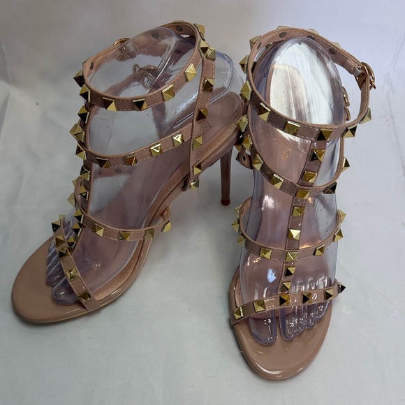 Pink/Tan Studded Sandals Belt Rivet Heels Women’s sz 8 - Picture 3 of 9